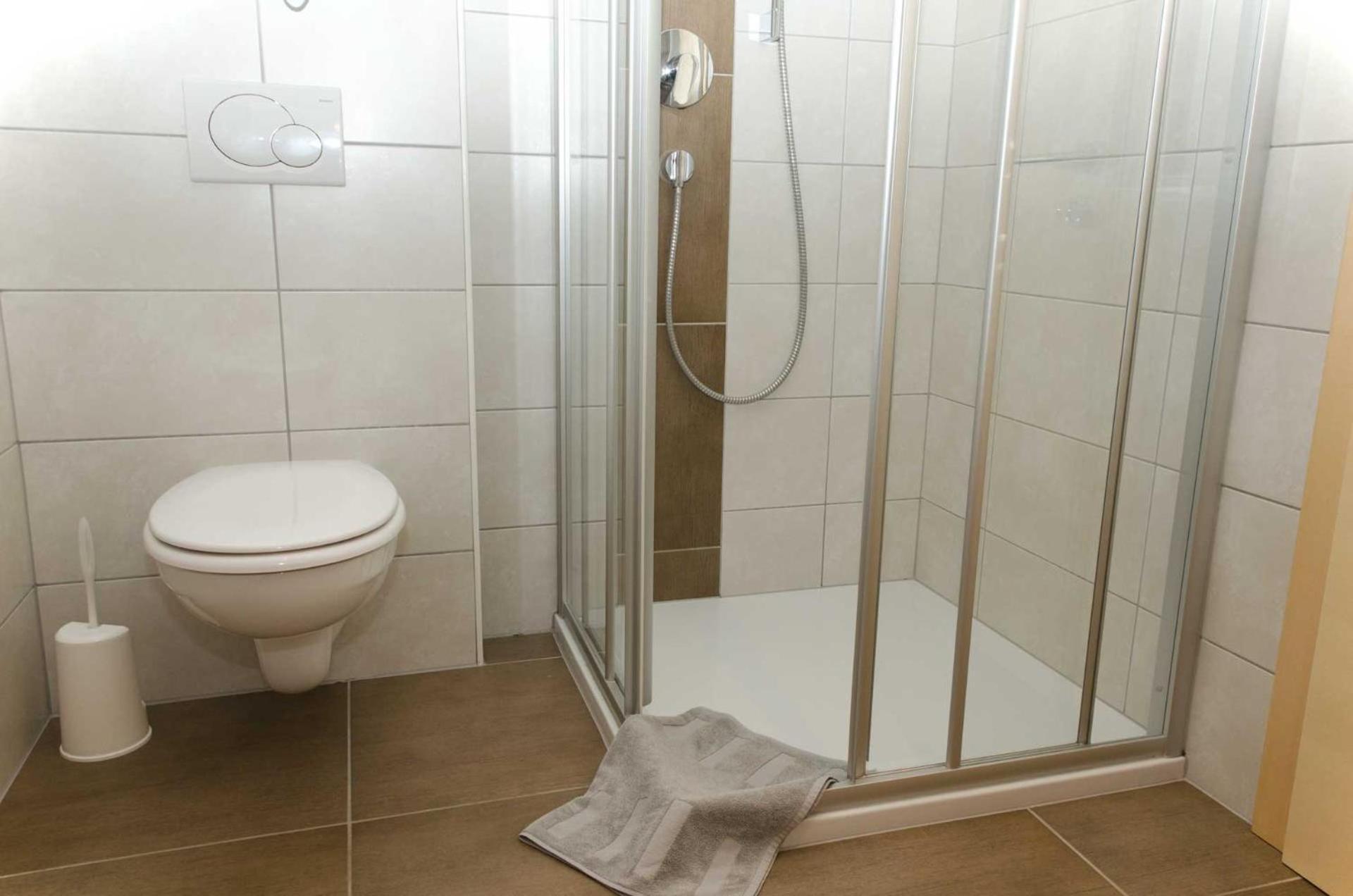 Haus Alpin Apartments Pettneu am Arlberg Bagian luar foto