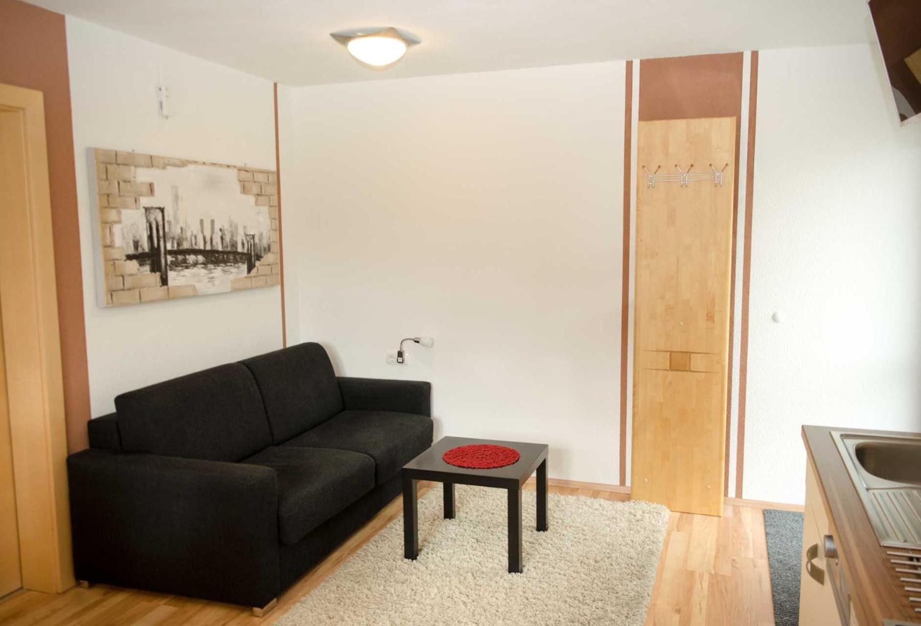 Haus Alpin Apartments Pettneu am Arlberg Bagian luar foto